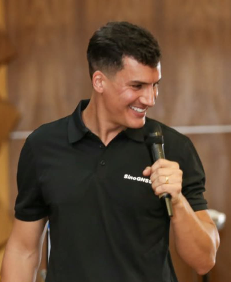 Rafael Bernardi, do Topografiacomvc